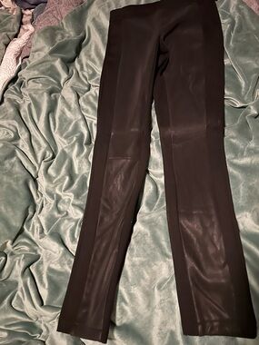 Sleek Black Women’s Ponte Leggings